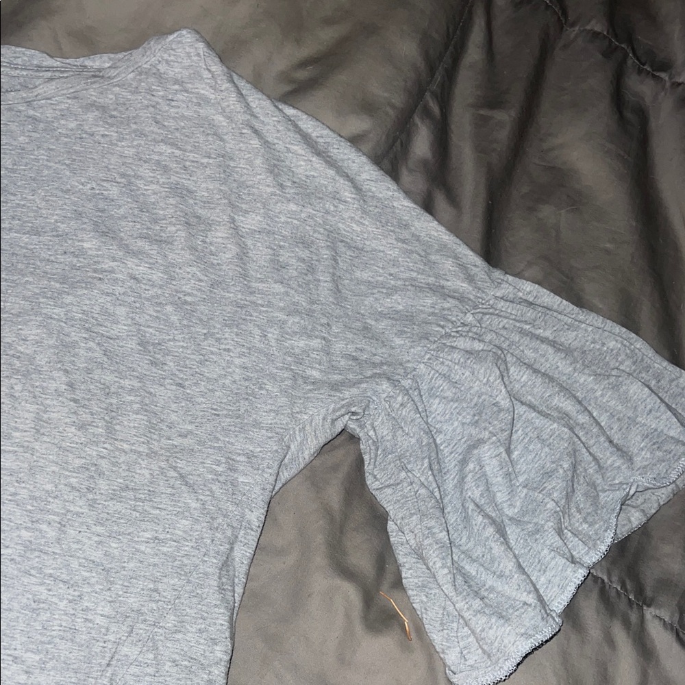 Olivia Sky Light Gray Short Sleeve Top - Picture 3 of 8